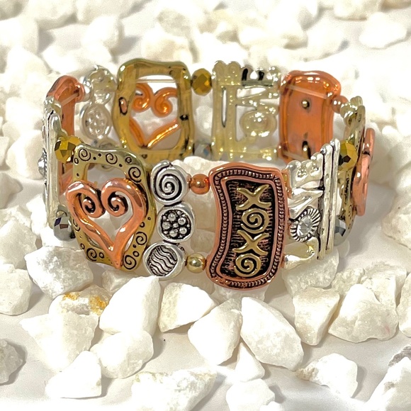 COPY - Love cuff bracelet. - Picture 3 of 3